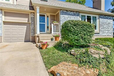 202 SW 25th St, Oak Grove, MO 64075 - photo 6