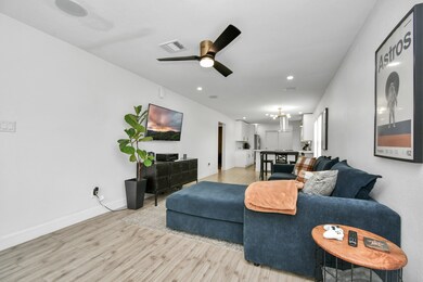 7003 Darien St, Houston, TX 77028 - photo 5