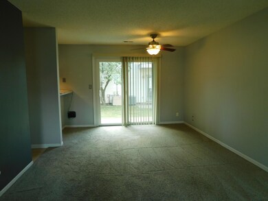 30 Coventry Ln unit 5, Muscatine, IA 52761 - photo 7