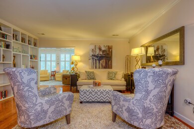 4845 101 Living Room
