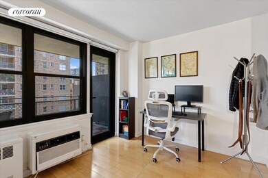 345 E 81st St unit 6D, New York, NY 10028 - photo 4