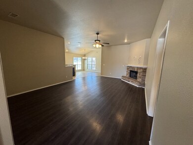 9107 Holiday Dr, Odessa, TX 79765 - photo 3