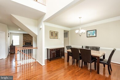 10806 Hunting Ln, Columbia, MD 21044 - photo 3