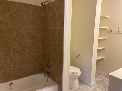 823 Monterrey St, Lockhart, TX 78644 - photo 6