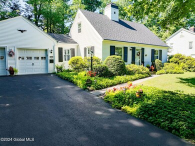 51 Greenleaf Dr, Delmar, NY 12054 - photo 2