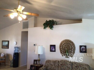 1118 W Odessa Ct, Nampa, ID 83686 - photo 5