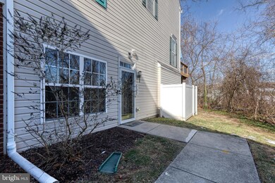 736 Heather Stone Loop unit 74, Glen Burnie, MD 21061 - photo 2