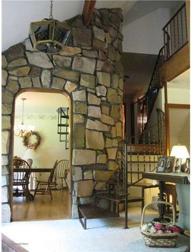 1104 Setzer Rd, Stroudsburg, PA 18360 - photo 5