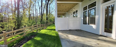 3713 Glenmoor Reserve Ln, Chevy Chase, MD 20815 - photo 4