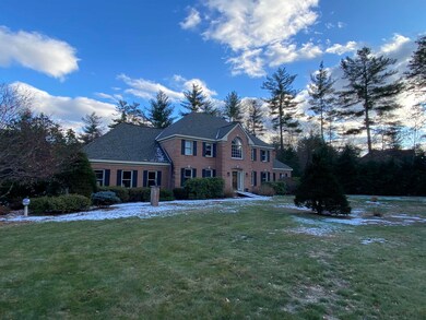 9 Springfield Cir, Merrimack, NH 03054 - photo 2