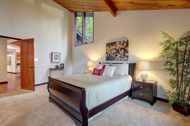 19316 Olympic View Dr, Edmonds, WA 98020 - photo 7