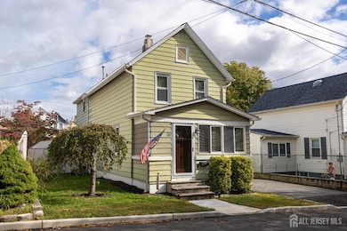 16 Albert St, Sayreville, NJ 08872 - photo 2