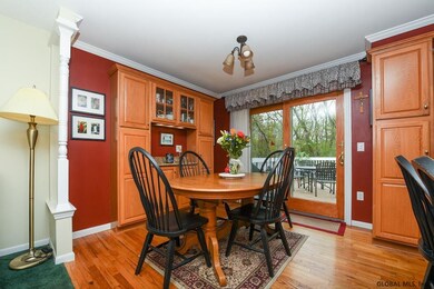 16 Chestnut Ct, Rensselaer, NY 12144 - photo 6