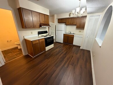 1036 Ellen Dr, Radcliff, KY 40160 - photo 7