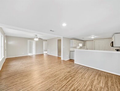 214 3rd St, Brazoria, TX 77422 - photo 2