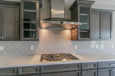 4) KITCHEN
