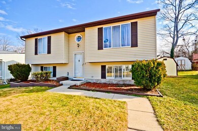 237 Sandhill Rd, Essex, MD 21221 - photo 2