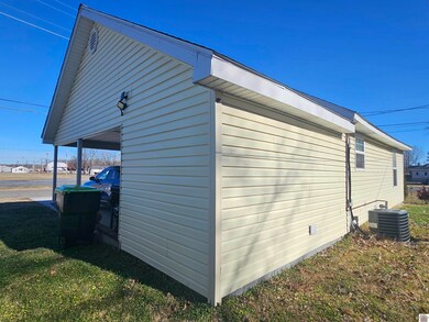 800 Elm St, Benton, KY 42025 - photo 4