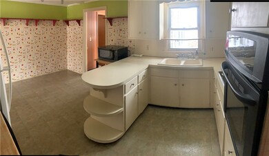 49 Fashion Dr, Warwick, RI 02886 - photo 5