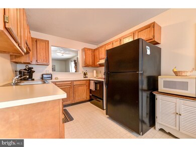 102 Gateway Dr unit 12, Newark, DE 19711 - photo 3