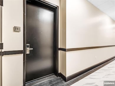 51 Queen Anne Rd unit 312, Bogota, NJ 07603 - photo 4