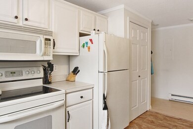656 High St unit 206, Clinton, MA 01510 - photo 4