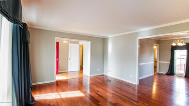 7912 Cortland Dr, Louisville, KY 40228 - photo 4