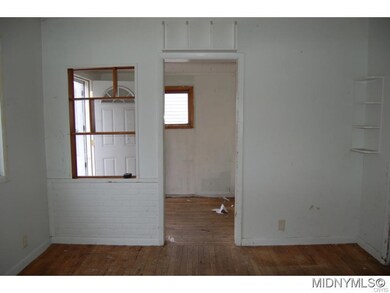 Entrance Way into Living Room