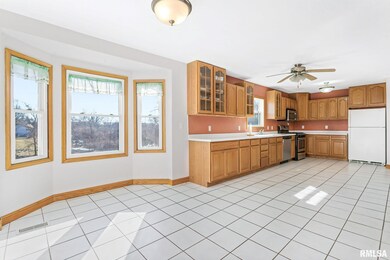 4907 Lorton Ave, Davenport, IA 52807 - photo 5