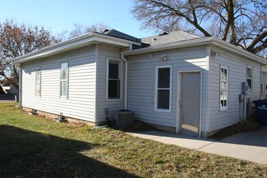 712 E 7th Ave, Mitchell, SD 57301 - photo 5