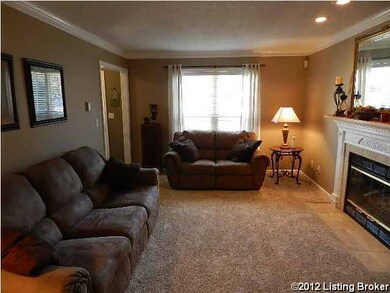 8714 Astrid Ave, Louisville, KY 40228 - photo 5