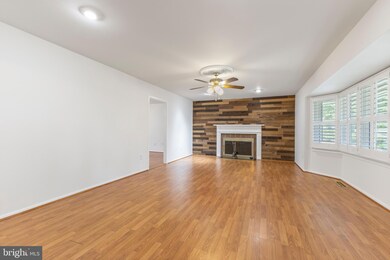 12421 Stirrup Ln, Bowie, MD 20715 - photo 7