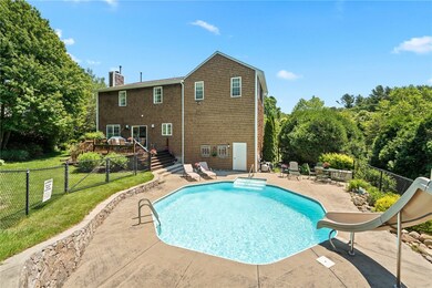 191 Orchard Woods Dr, Saunderstown, RI 02874 - photo 2