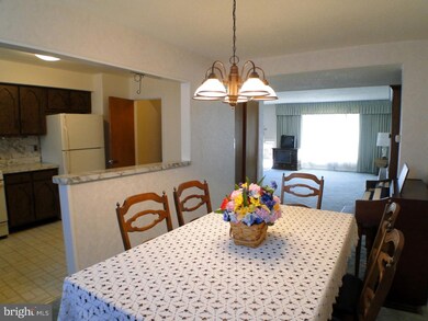 2824 Tolbut St, Philadelphia, PA 19136 - photo 7