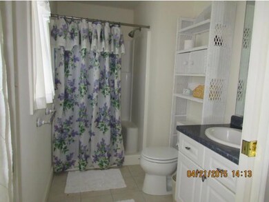 46 Dixon Dr unit 34, Litchfield, NH 03052 - photo 7