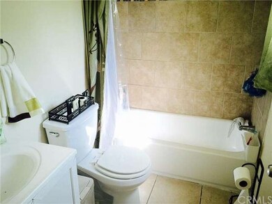 2048 E Piru St, Compton, CA 90222 - photo 3