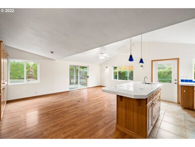 Kitchen/Nook-Eating Area