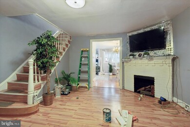 7177 Radbourne Rd, Upper Darby, PA 19082 - photo 3