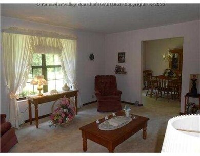 65 Limeberger Creek Rd unit B, Poca, WV 25159 - photo 7