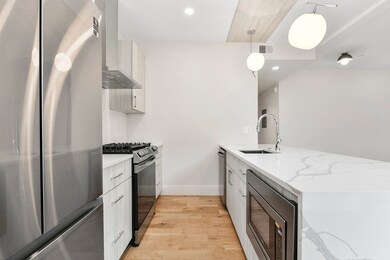 10 Lamson Ct unit 1, Boston, MA 02128 - photo 3