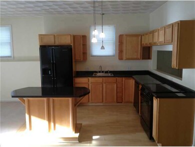 98 Crescent St, Providence, RI 02907 - photo 2