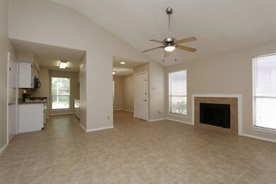 8406 Country View Dr, Houston, TX 77040 - photo 7