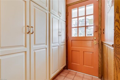 Entry to dinette with lots of storage and opens up