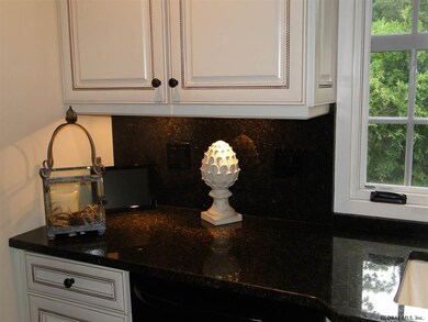 28 Marie Pkwy, Albany, NY 12211 - photo 6