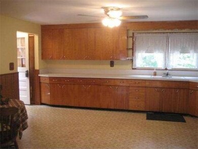 297 High St, Uxbridge, MA 01569 - photo 6