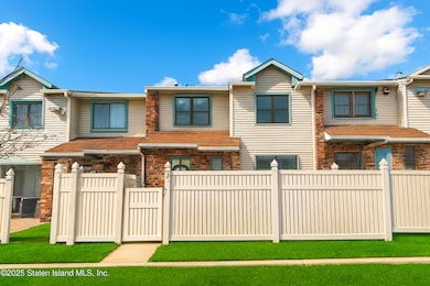 68 Gina Ct unit 294, Staten Island, NY 10314 - photo 4