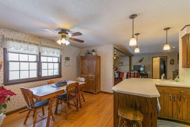 476 Morgan Rd, West Springfield, MA 01089 - photo 7