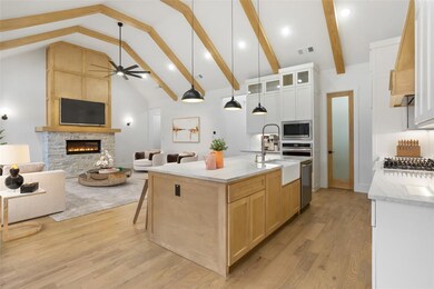 140 Chisolm Trail, Pottsboro, TX 75076 - photo 2