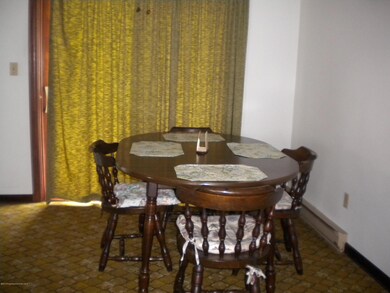 408 Lincoln St, Dupont, PA 18641 - photo 4