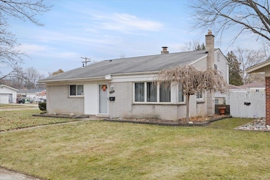 35980 Carlisle St, Clinton Township, MI 48035 - photo 2